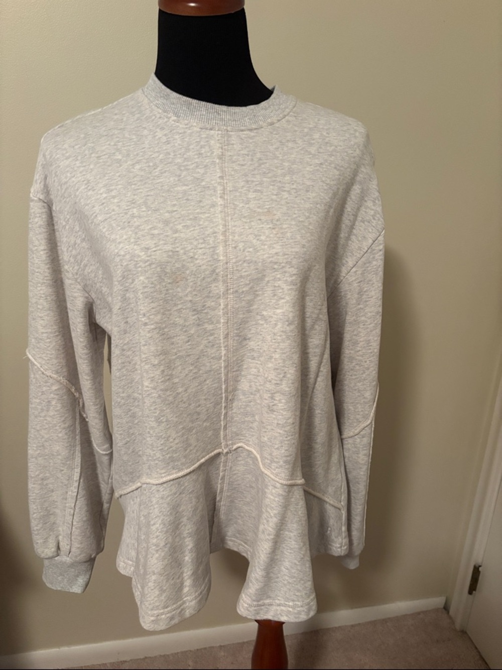 Sweaty Betty Heather Light Gray Crewneck Sweatshirt
